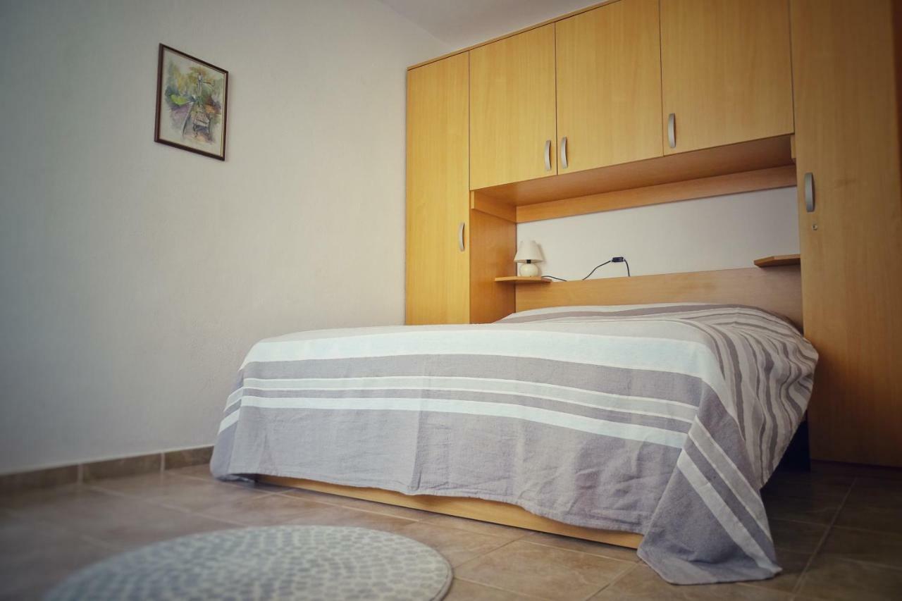 Ruzicin Dvor Apartment Povlja  Exterior photo